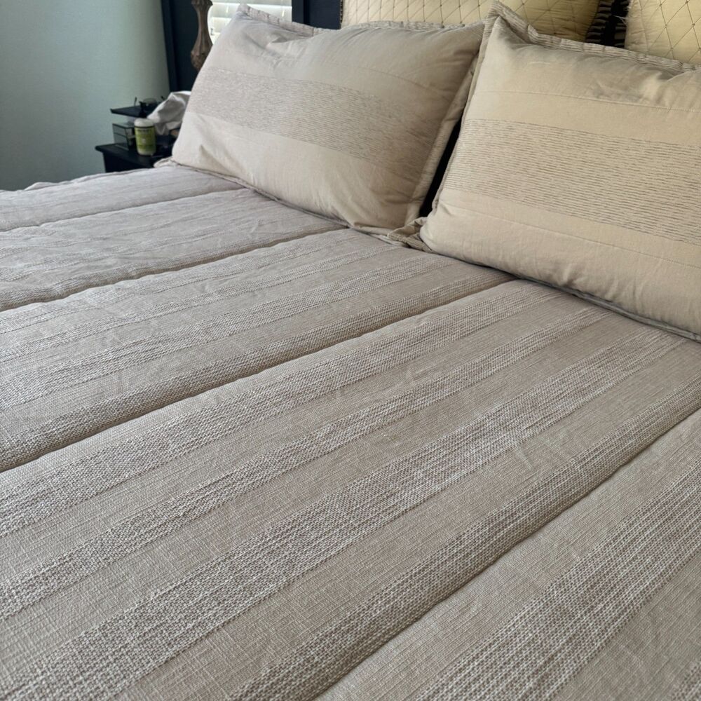 Halston Zip Beddy's King  4 Pieces Top/Base/2 Euro Shams No Sheet